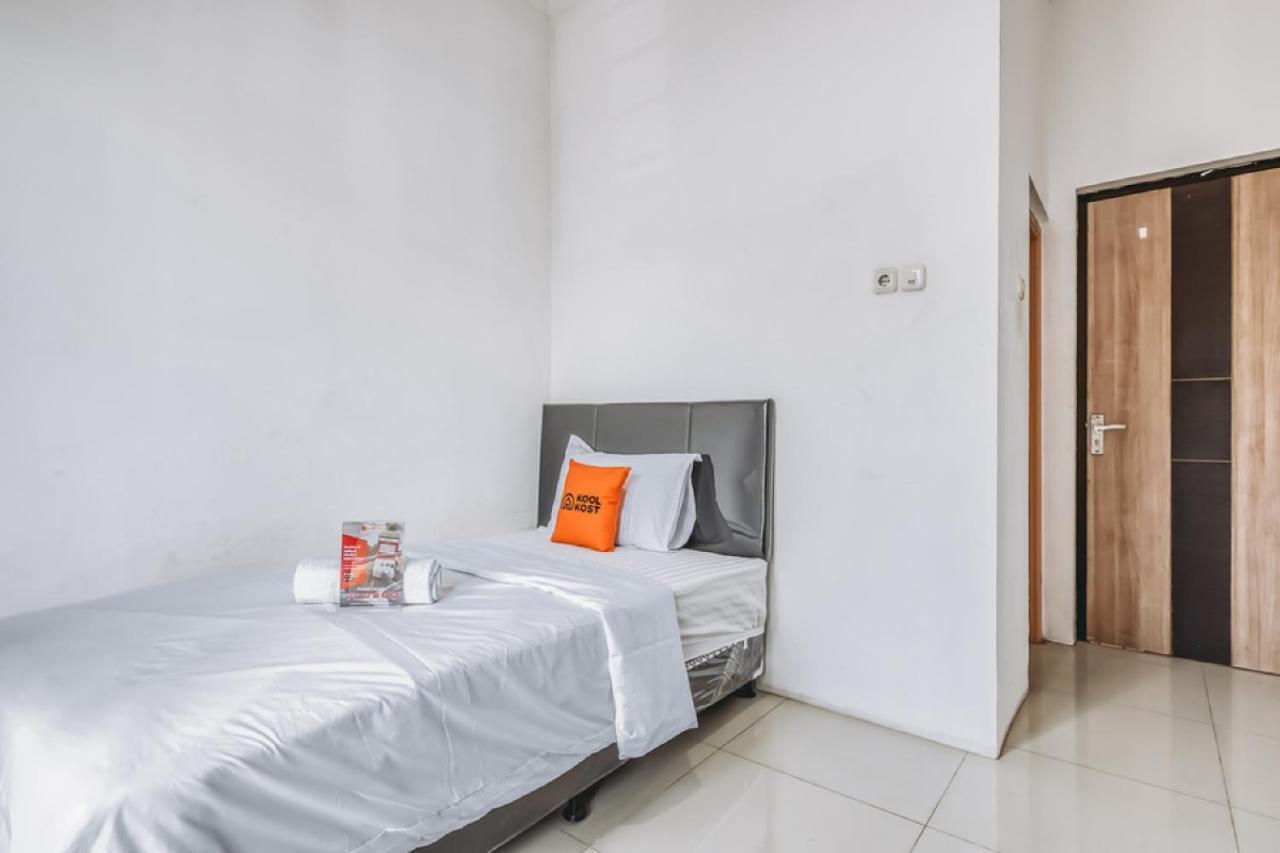 Koolkost @ Villa Puncak Tidar Malang Buitenkant foto